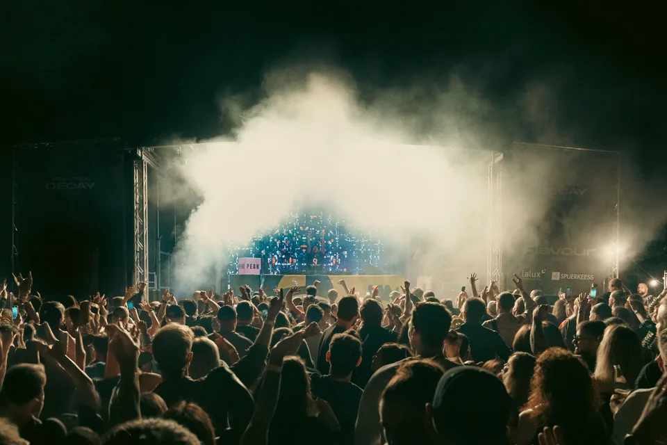 PEAK x DECAY 2025 — authentic event photograph